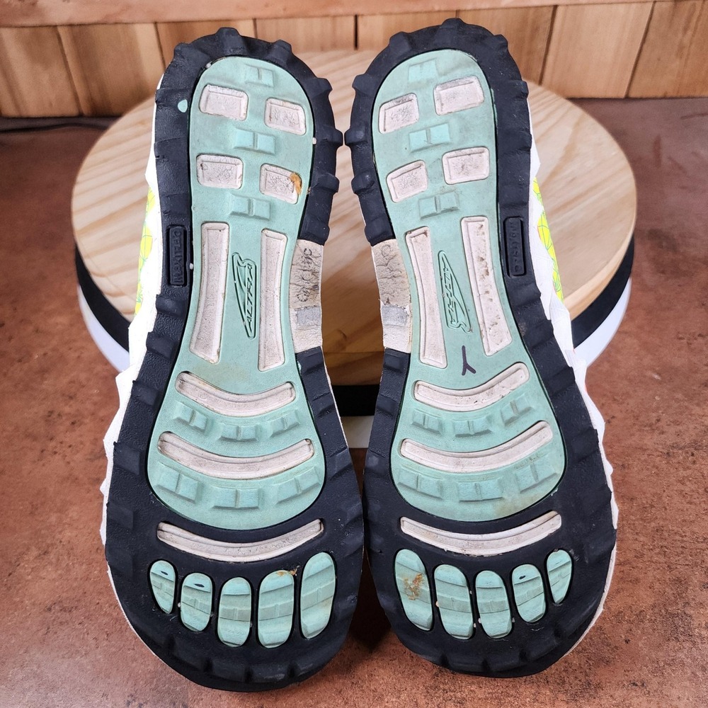 Altra Superior 4 Shoes Womens 6.5 Yellow Mesh Trail Running Sneakers ALW1953G760 - Picture 7 of 10